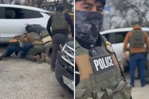 ICE detención estatus legal hispano inmigración abuso autoridades derechos migrantes