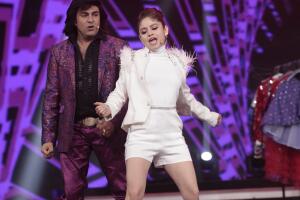 No te puedes perder el candente baile en que compitieron Galilea y Bosé contra Karol y Albertano