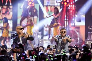 El show en fotos: Mira el Mega Reventón Retro de Premios Juventud 2016