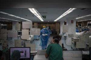 Virus Outbreak Inside the ICU