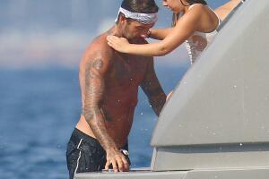 EXC David Beckham - Victoria Beckham - Sir Elton John - Harper Beckham - Brooklyn Beckham - David Furnis