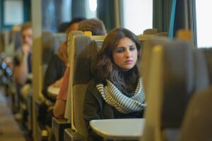 Mira, la chica del tren Netflix Pratik Karwade.jpg