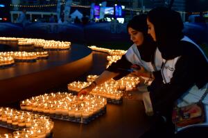 UAE-ENVIRONMENT-DUBAI-EARTH-HOUR