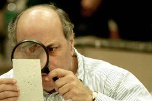 El juez Robert Rosenberg, 