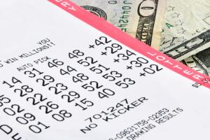 Lotería Take 5 reparte casi $110,000 en premios durante cuatro sorteos en Nueva York.
