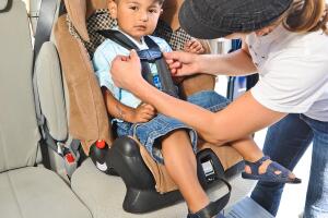 como instalar una silla de bebé