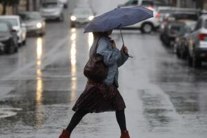 Principales diferencias entre un río atmosférico, ciclón bomba y huracán