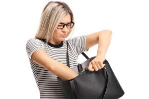 bolsa-0422-1600x900.jpg