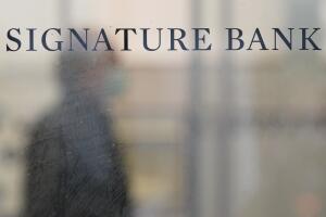 Signature bank