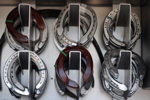 Herradura de caballo, mala suerte