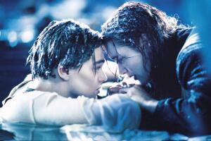 Titanic Year 1997 USA Kate Winslet, Leonardo DiCaprio Grosby (2).jpg