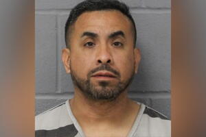 Austin Texas Police Department APD Michael Lance Gamez ADN agresion sexual casos sin resolver