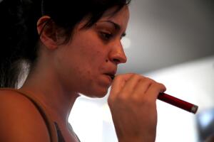 Top US Tobacco Companies Enter E-Cigarette Market
