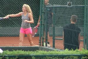 Shakira con Piqué y Sasha en sus clases de tenis