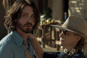 Logan Lerman en 'Hunters'. Grosby.jpg