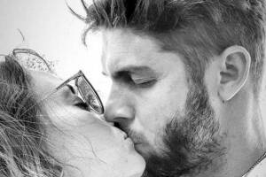 beso-pancheri-marimar.jpg