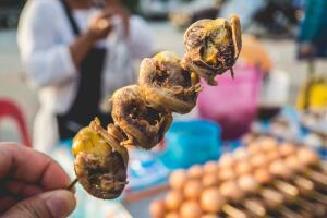 Balut, prato com ovos de pato fertilizados