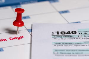 Tax Day reminder for April 15 on calendar