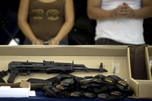 Weapons seized to members of Sinaloa Car