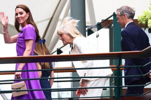 A la princesa se le vio muy sonriente en esta sorpresiva aparición.