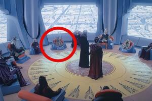 Yaddle en el consejo jedi.jpg