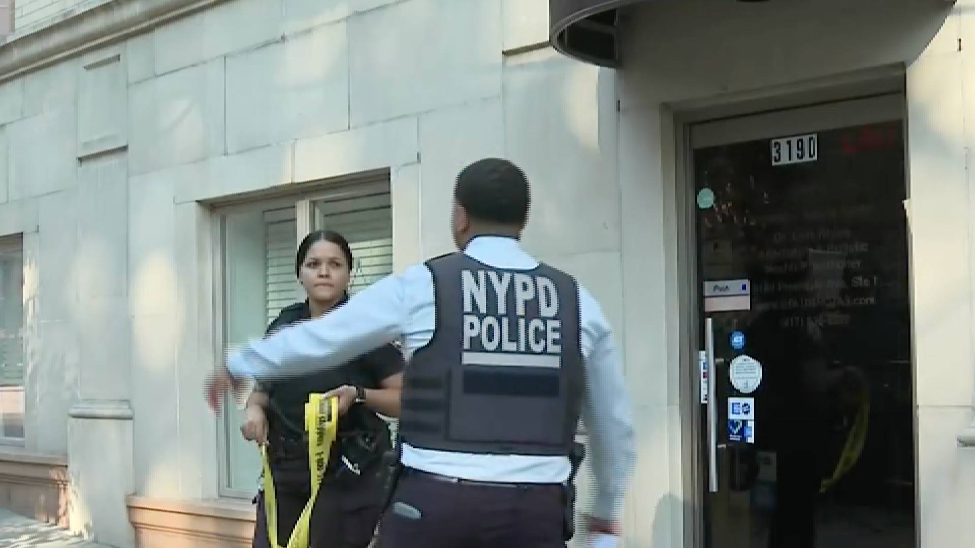NYPD detiene en El Bronx a Jesús Acosta, sospechoso de dos homicidios en asaltos | Univision Nueva York WXTV | Univision