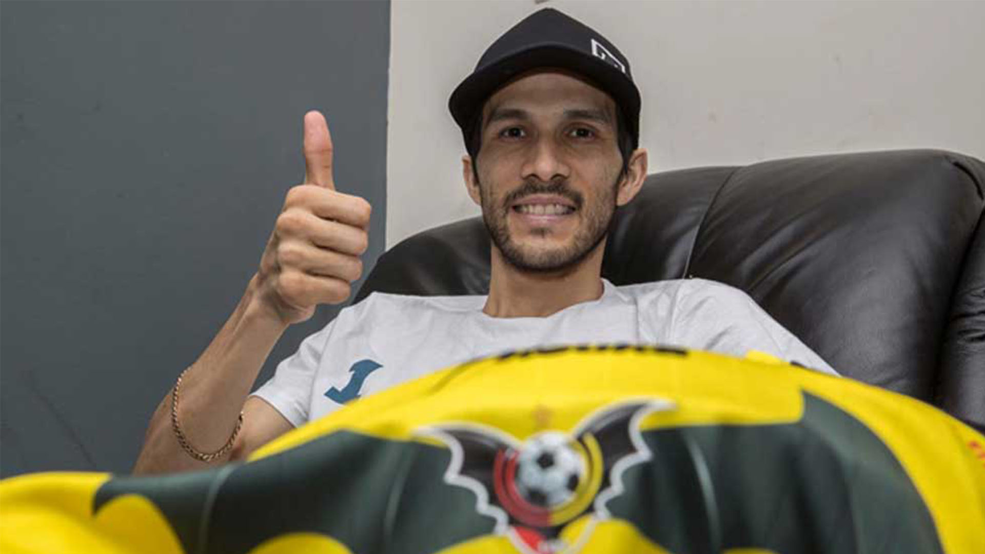 чавес мексика футболист фото. йоандри йерро. ороско хонатан. эмманюэль ривьер. венесуэльцы парни.