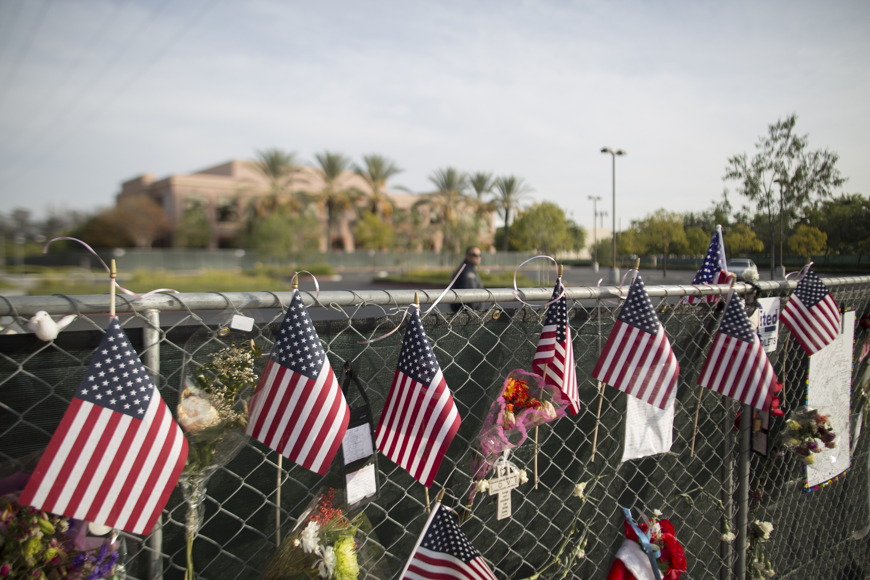 Reabren centro de atención donde ocurrió el tiroteo en San Bernardino