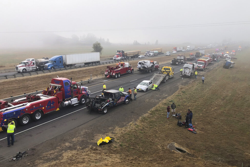 Neblina causa un choque múltiple en Oregon; hay un muerto Noticias