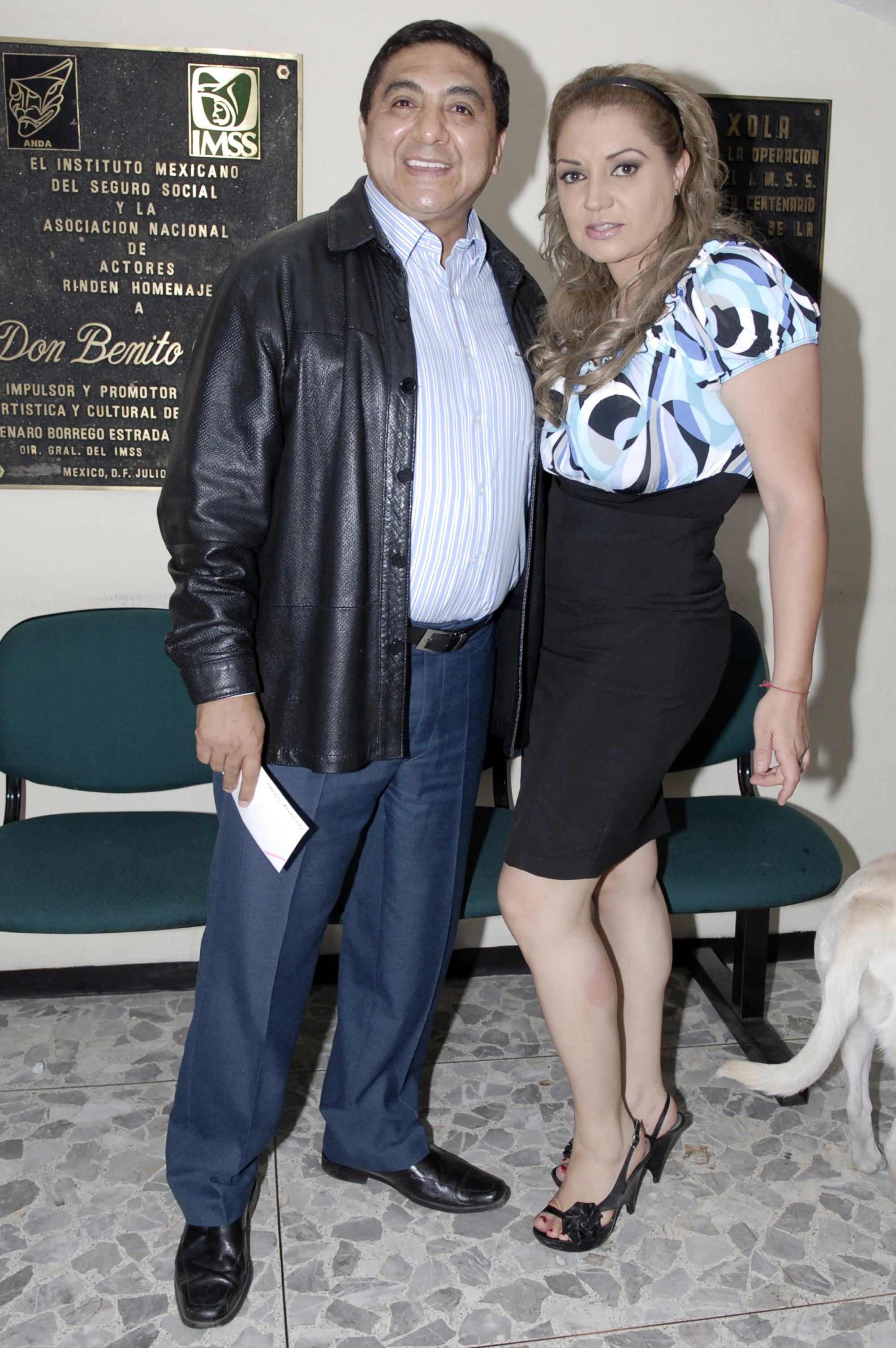 Conmovido, Carlos Bonavides destapa por qué su esposa estuvo al borde de la muerte y cómo la salvó | Las Estrellas Home Lo Último | Las Estrellas