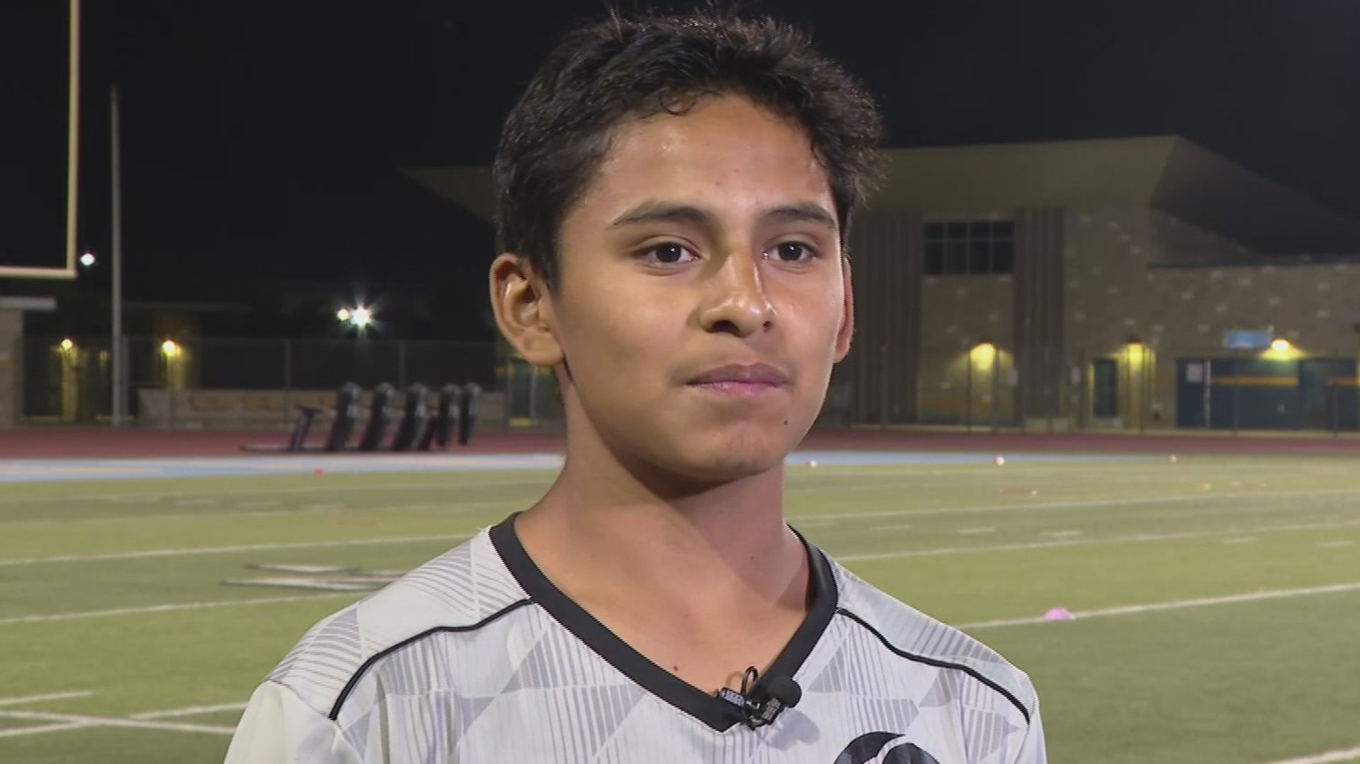 Hispanic Football Prodigy: Chivas Dream | Univision 34 LA