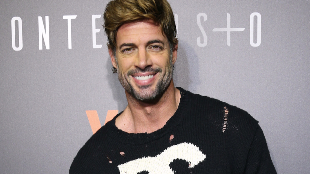 William Levy is already in Spain: he looks very smiling and accompanied