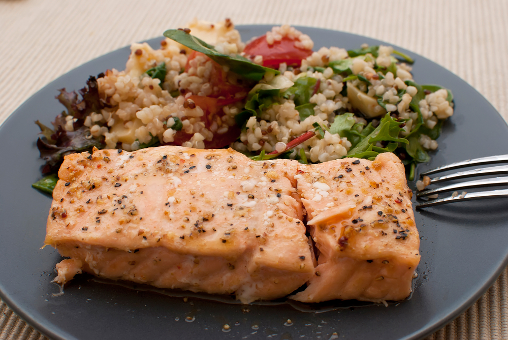 Salmón con quinoa y brócoli + Espárragos al vapor Reto 28 Noticias