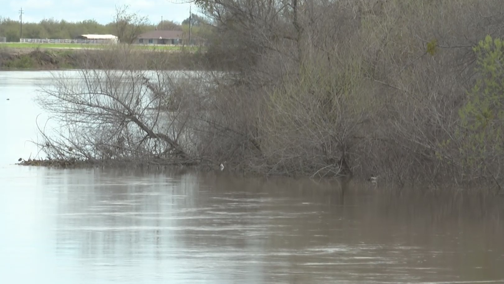 Firebaugh se prepara para el posible desbordamiento del río San Joaquín